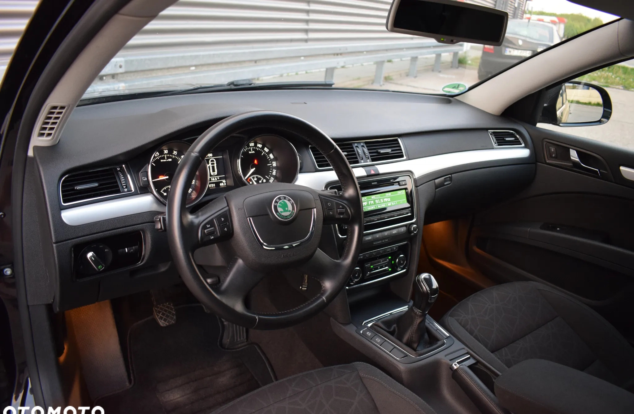 Skoda Superb cena 33900 przebieg: 243000, rok produkcji 2012 z Pruszcz Gdański małe 596
